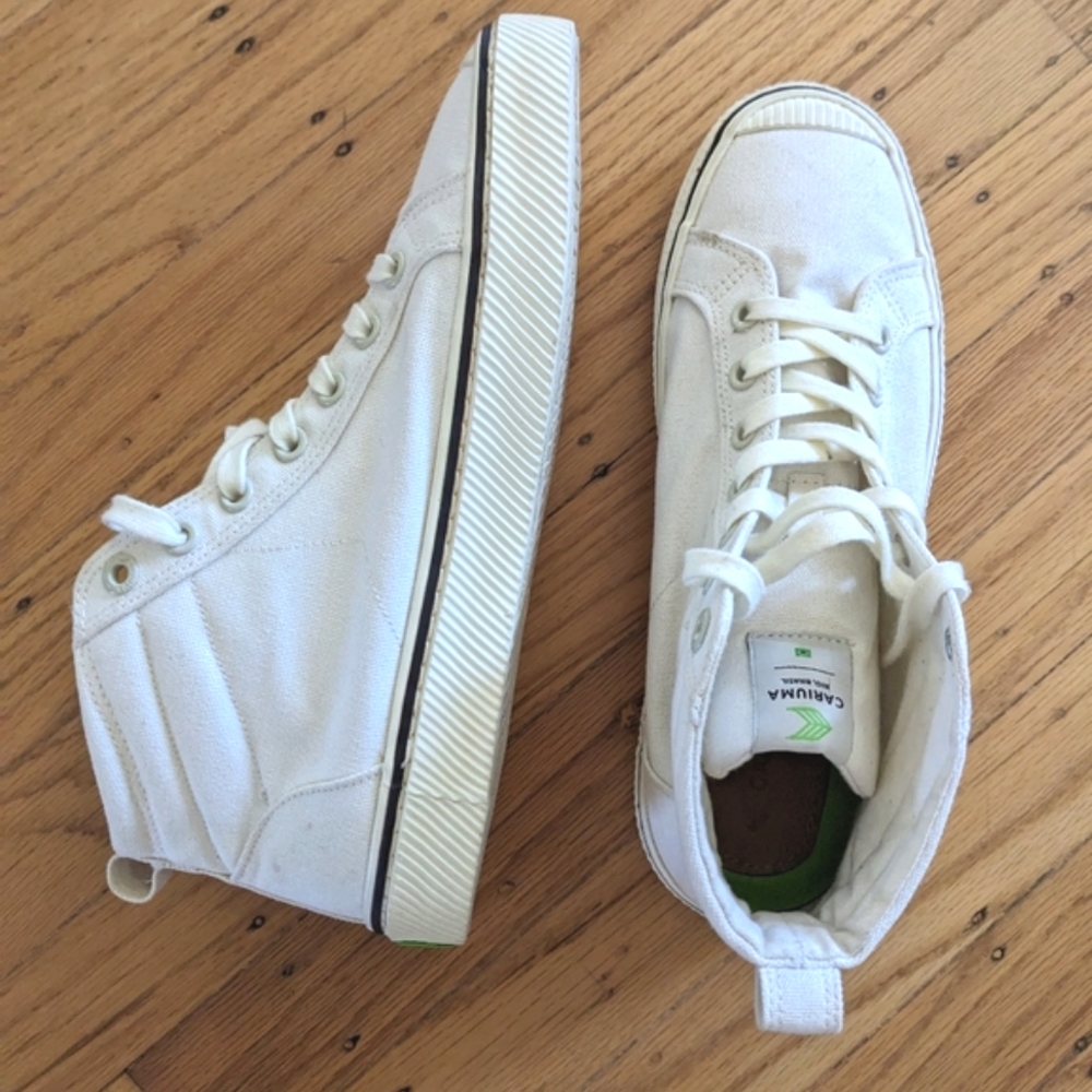 CARIUMA OCA White Canvas High Top Women's Size 9